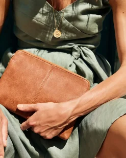 Bowery Wallet - Tan Pebble