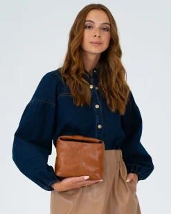 Linton Crossbody - Tan Pebble